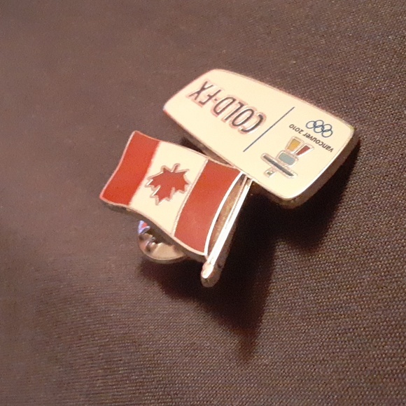 Cold-FX Vancouver 2010 Olympic Collector Lapel Pin - Picture 3 of 4